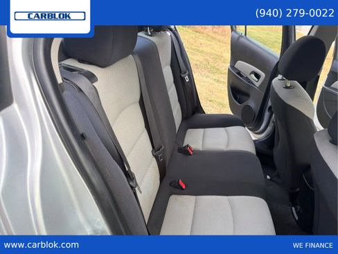 Used 2016 Chevrolet Cruze LS image 31