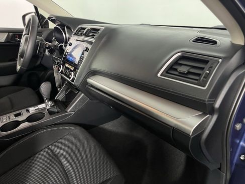 Used 2019 Subaru Outback 2.5i Premium image 30