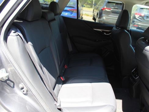 Used 2021 Subaru Outback Limited XT AWD/4WD image 18