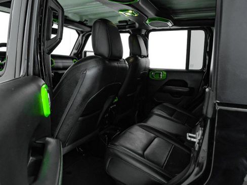 Used 2021 Jeep Gladiator Overland w/ Uconnect 4C Nav & Sound Group image 34