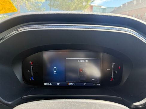 Used 2025 Ford Escape ST-Line Select AWD/4WD image 14