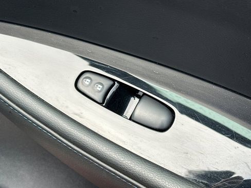 Used 2018 Nissan Leaf SL w/ SL Technology Package image 21