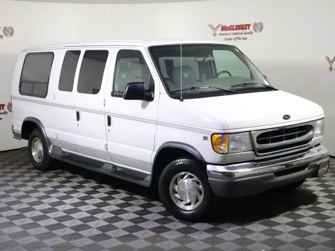 Used 2000 Ford E-150 and Econoline 150 RWD image 12