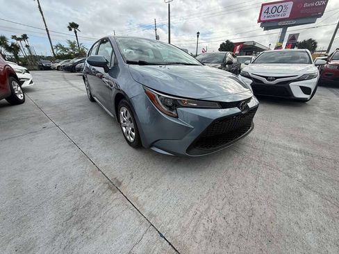 Used 2020 Toyota Corolla LE image 4