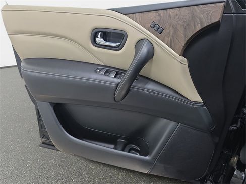 Certified 2023 INFINITI QX80 Premium Select w/ All-Season Package image 24