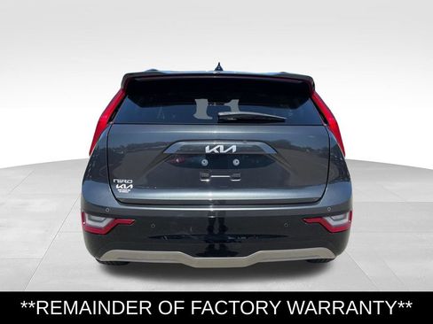 Used 2023 Kia Niro Wave w/ Wave Preserve Package FWD image 5