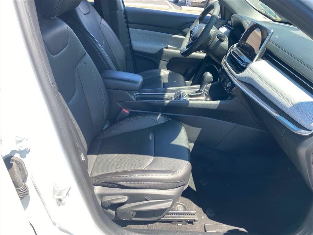 Used 2023 Jeep Compass Latitude AWD/4WD image 25