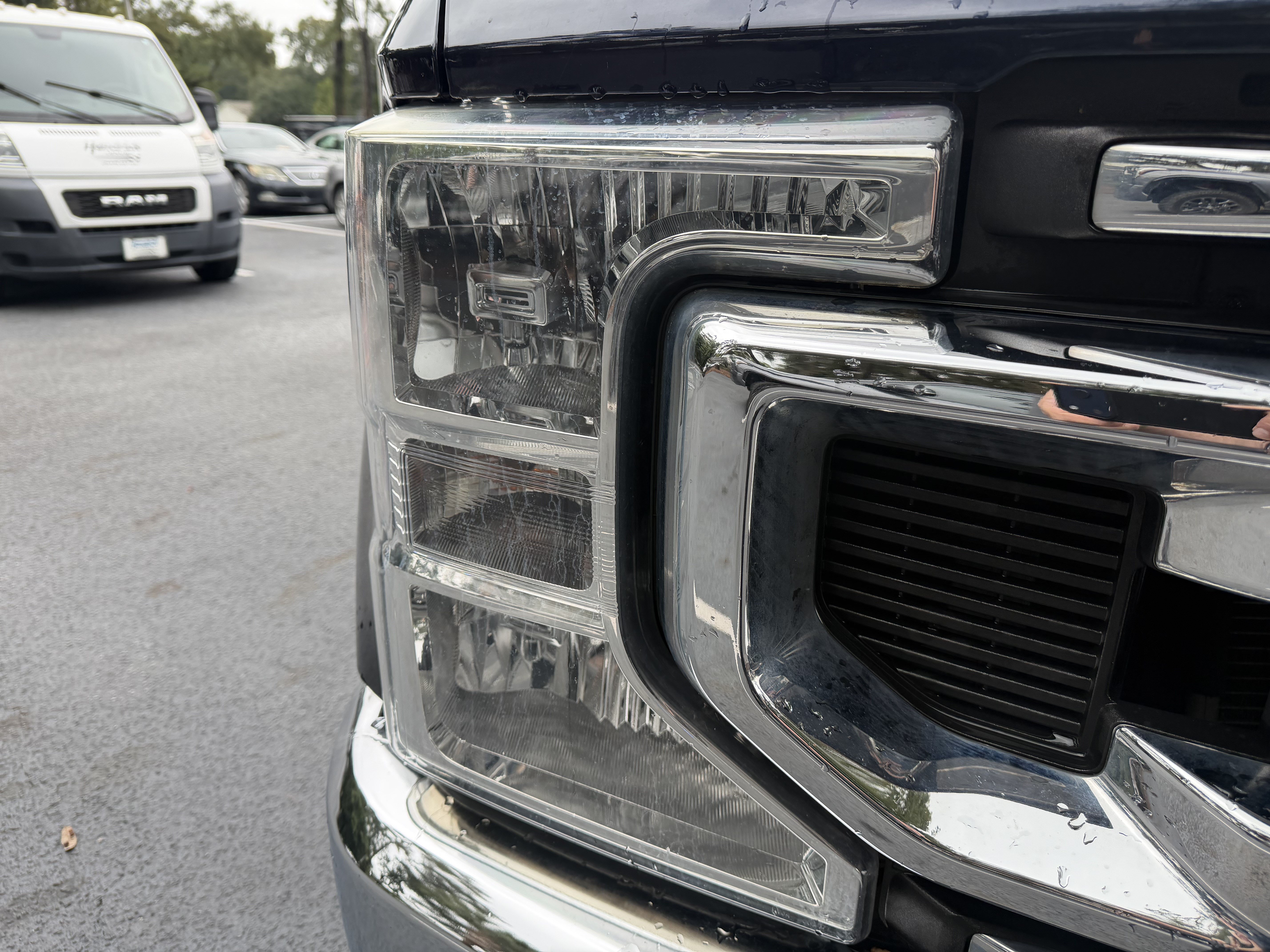 Used 2022 Ford F250 4x4 Crew Cab Super Duty image 12