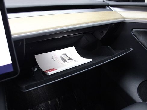 Used 2023 Tesla Model Y Long Range image 47