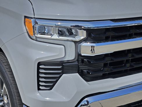 New 2026 Chevrolet Silverado 1500 LT w/ Texas Edition Plus RWD image 10