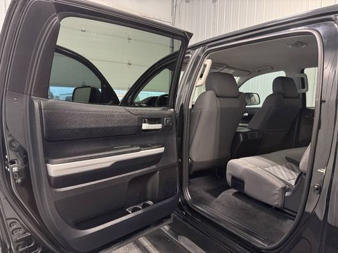 Used 2019 Toyota Tundra SR5 w/ TRD Off Road Package AWD/4WD image 10