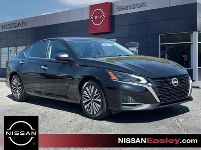 Used 2025 Nissan Altima 2.5 SV