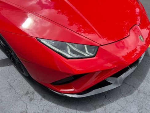 Used 2021 Lamborghini Huracan EVO RWD image 16