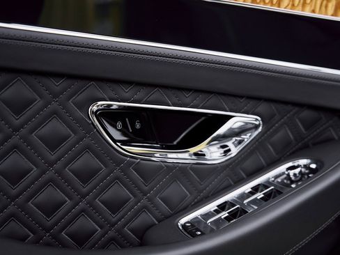 Used 2022 Bentley Continental GT image 29