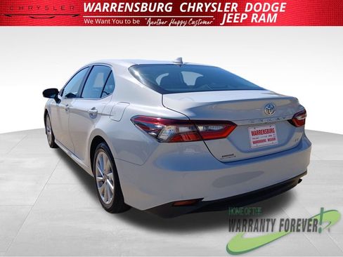 Used 2024 Toyota Camry LE FWD image 6