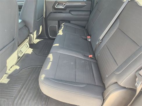 Used 2024 Chevrolet Silverado 2500 LT image 29