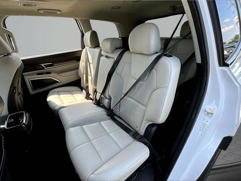 Used 2021 Kia Telluride EX FWD image 22