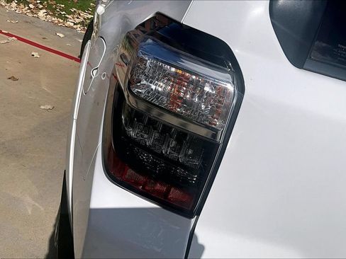 Used 2017 Toyota 4Runner SR5 RWD image 41