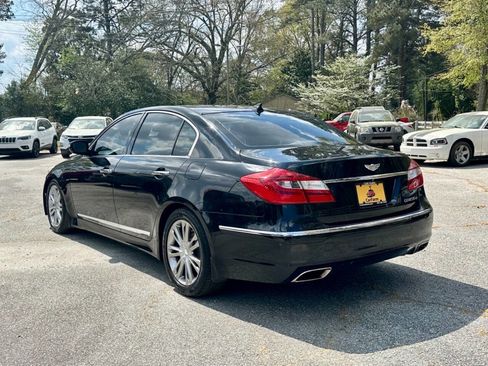 Used 2012 Hyundai Genesis 4.6 image 5