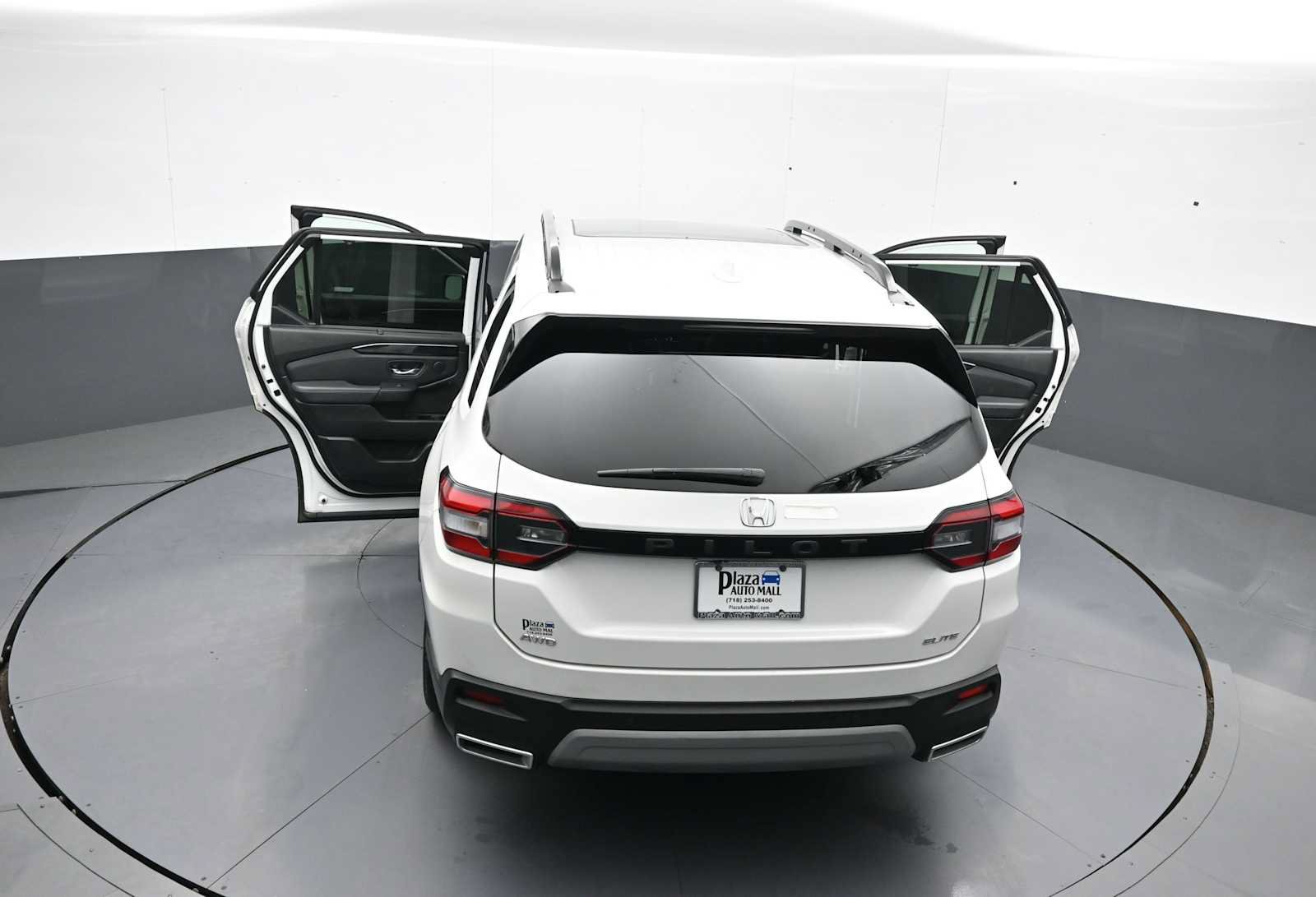 Certified 2023 Honda Pilot Elite image 48