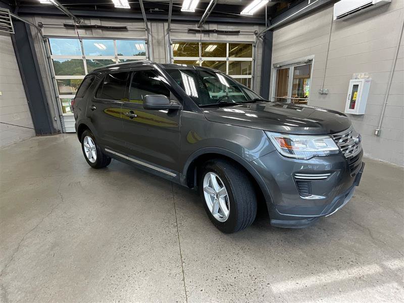 Used 2018 Ford Explorer XLT w/ Class II Trailer Tow Package FWD image 7