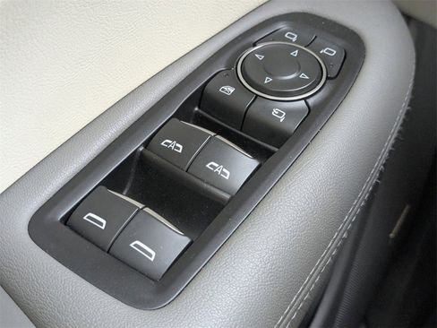 Certified 2022 Cadillac XT5 Premium Luxury image 29