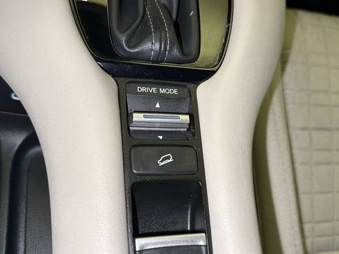 Certified 2024 Honda HR-V LX image 27