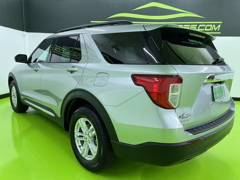 Used 2020 Ford Explorer XLT AWD/4WD image 7
