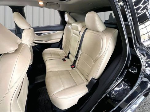 Used 2019 INFINITI QX50 Pure AWD/4WD image 22