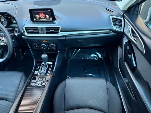 Used 2018 MAZDA MAZDA3 Sport image 27