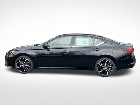 New 2025 Nissan Altima 2.5 SR w/ SR Premium Package image 2