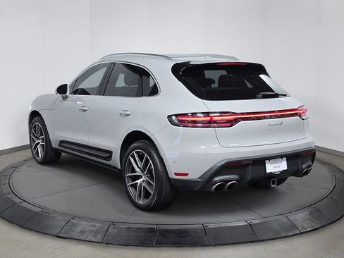 Certified 2023 Porsche Macan S AWD/4WD image 3