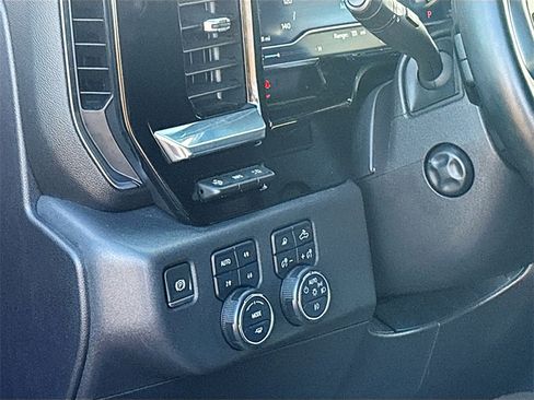 Used 2023 Chevrolet Silverado 1500 LTZ image 10