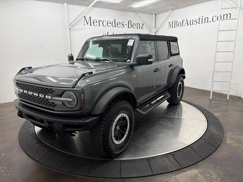 Used 2021 Ford Bronco Badlands AWD/4WD image 3