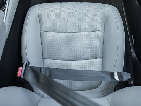 Used 2018 Honda Accord Touring image 32