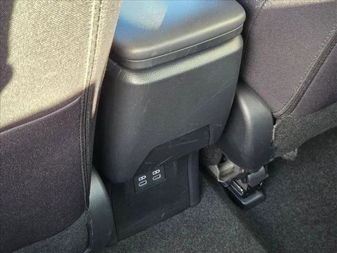 Used 2025 Toyota Prius LE image 17