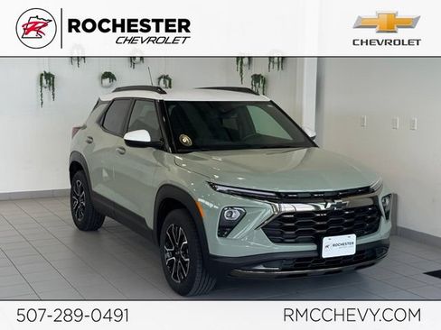 Certified 2024 Chevrolet TrailBlazer ACTIV w/ Driver Confidence Package AWD/4WD image 1