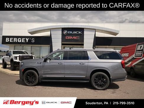 Used 2021 GMC Yukon XL SLT w/ SLT Luxury Package AWD/4WD image 2