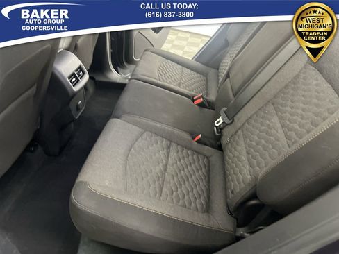 Used 2018 Chevrolet Equinox LT image 24