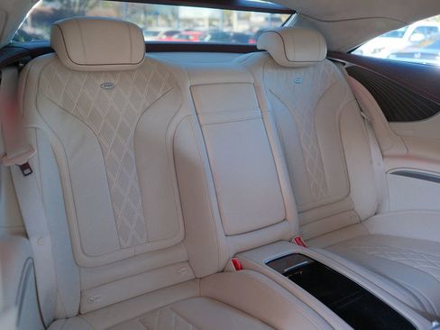 Used 2019 Mercedes-Benz S 560 Sedan image 28