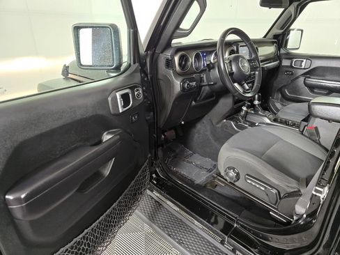 Used 2018 Jeep Wrangler Unlimited Sport S AWD/4WD image 21
