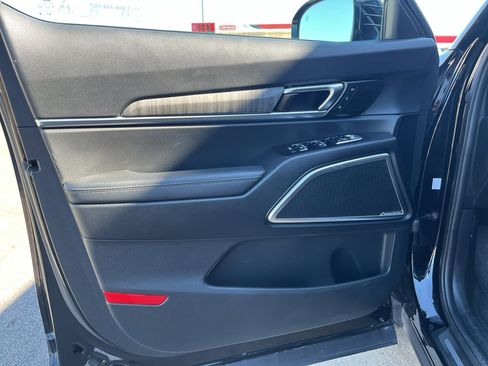 Used 2023 Kia Telluride SX image 16