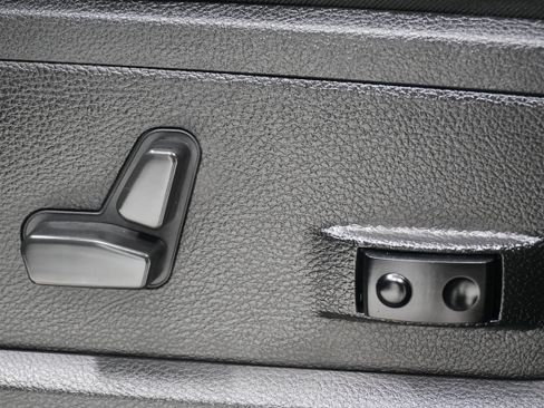Used 2022 RAM 3500 Limited AWD/4WD image 18