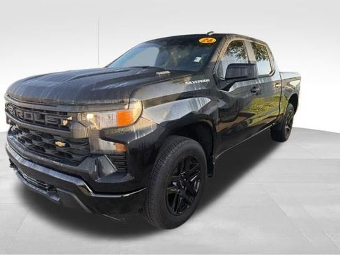 Used 2026 Chevrolet Silverado 1500 Custom RWD image 3