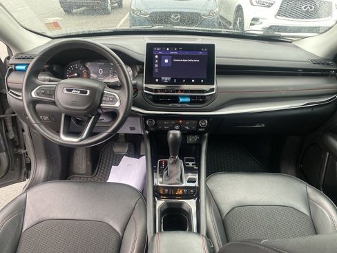 Used 2022 Jeep Compass Trailhawk w/ Trailhawk Convenience Group image 30