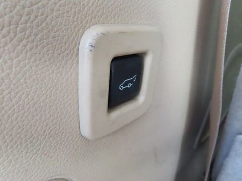 Used 2011 Ford Expedition XLT w/ 201A Rapid Spec Order Code image 14