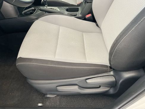 Used 2017 Toyota RAV4 XLE w/ Convenience Package AWD/4WD image 12