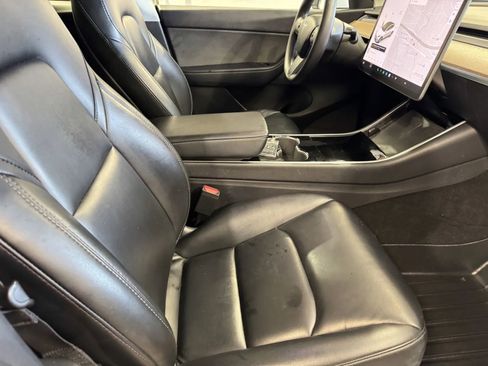 Used 2020 Tesla Model Y Long Range image 6