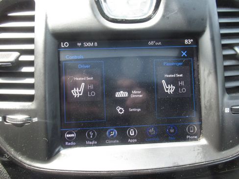 Used 2018 Chrysler 300 S w/ 300S Premium Group AWD/4WD image 28