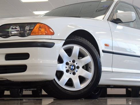 Used 2000 BMW 323i Sedan RWD image 9